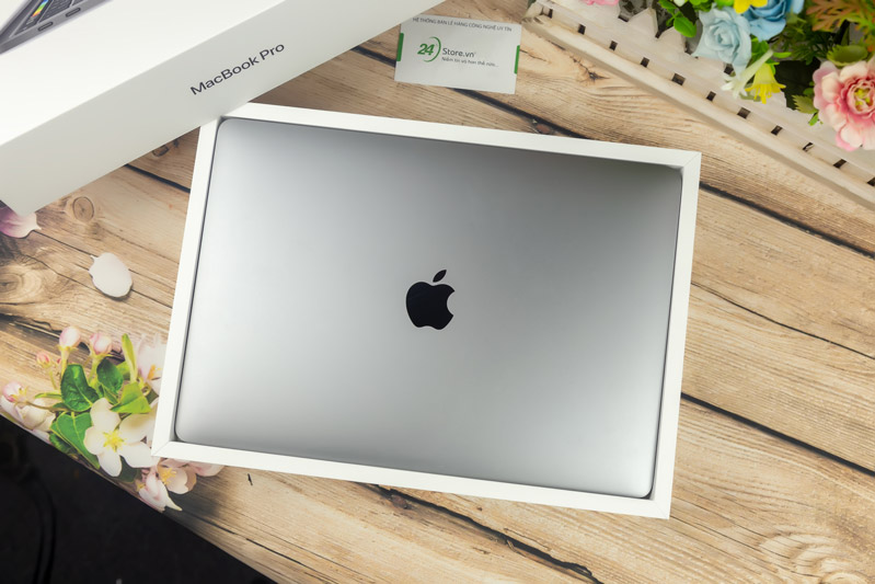 Logo táo khuyết không phát sáng giúp tiết kiệm pin