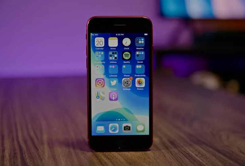 Apple trình làng iPhone SE mới