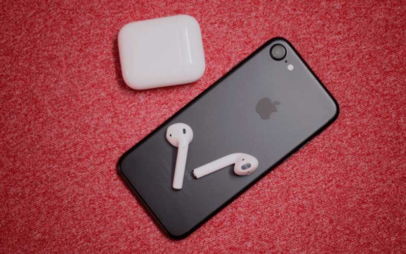 iPhone 7 không có giắc cắm tai nghe