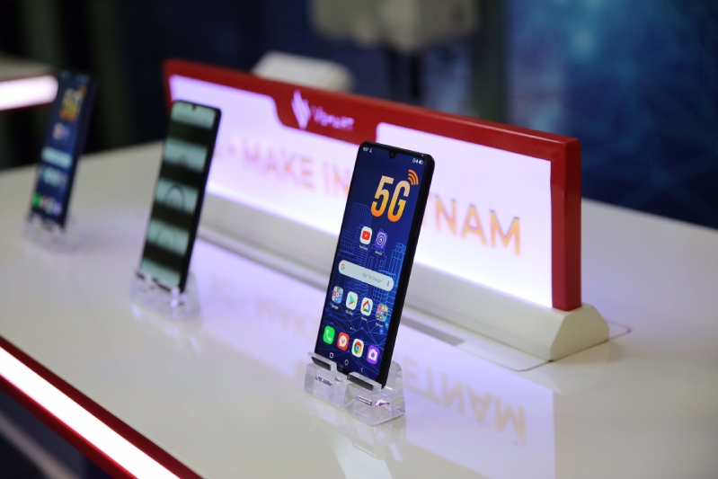 lên kệ Vsmat Aris 5G