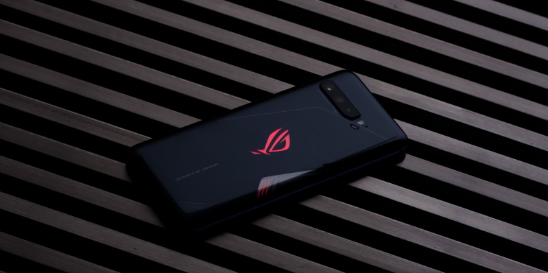 so sánh asus rog phone 3 strix edition với black shark 3 pro