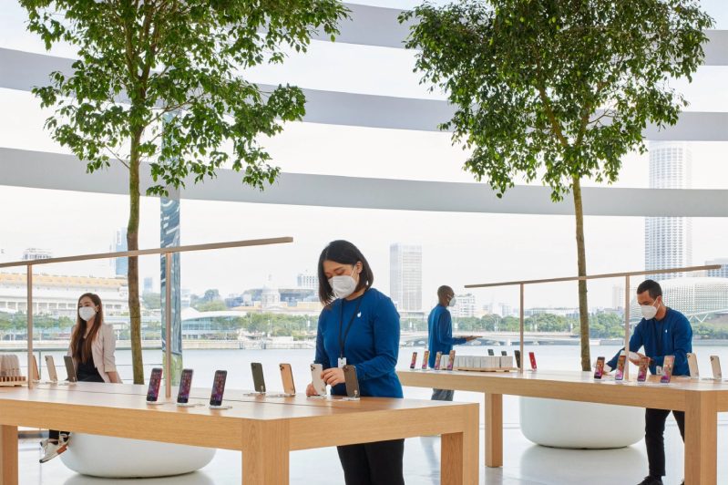 bên trong apple marina bay sands