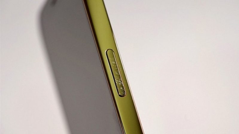 iphone 12 bị tróc sơn hình 4 Bạn nên đeo ốp lưng với iPhone 12
