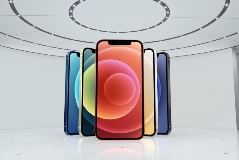 Nên mua iPhone 11 hay iPhone 12