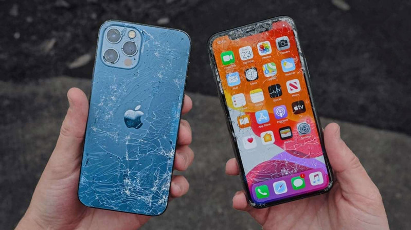 iPhone 12 Pro vẫn sóng sót sau những bài test 
