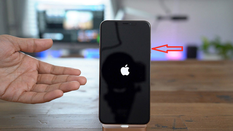 Mở nguồn iPhone 12 