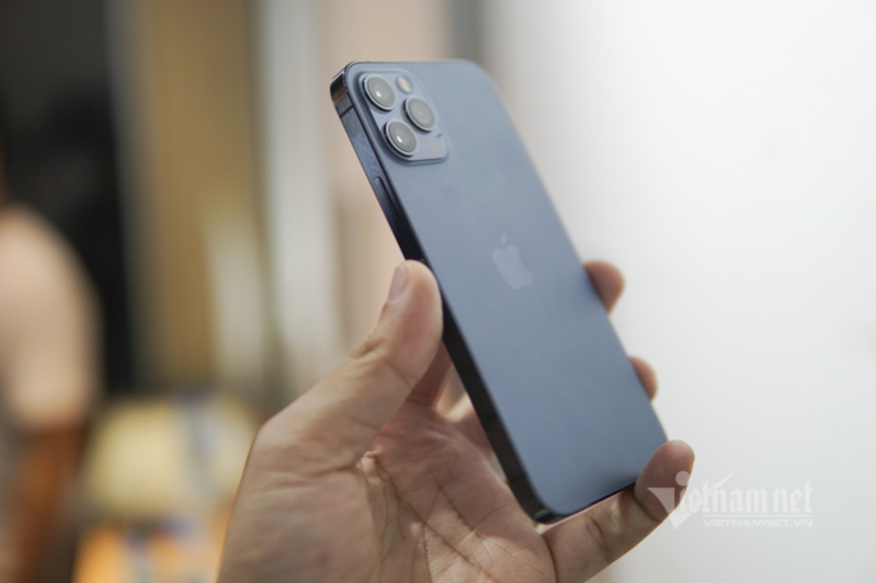 iPhone 12 Pro mới ra 