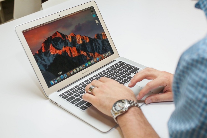 Nguồn gốc của MacBook nhà Apple