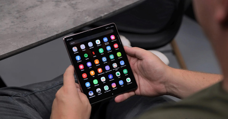 đinệ thoại galaxy z fold lite 