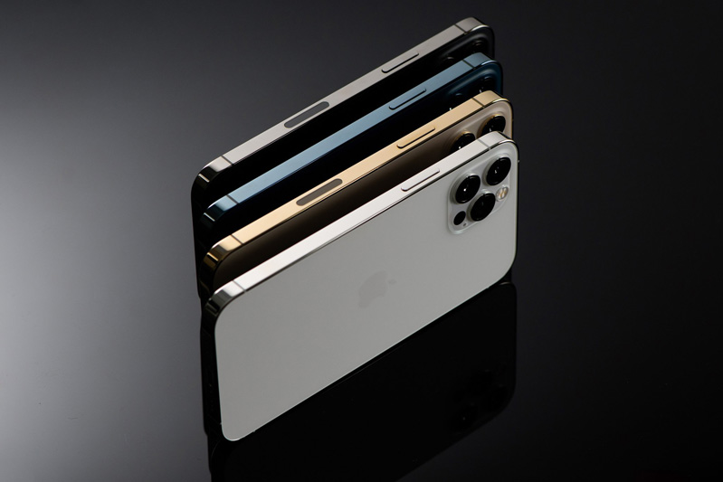 Giá bán và màu sắc iphone 12 pro max 