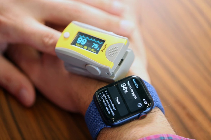 Apple Watch hình 4 Apple Watch tương lai có thể dùng pin để cung cấp phản hồi xúc giác