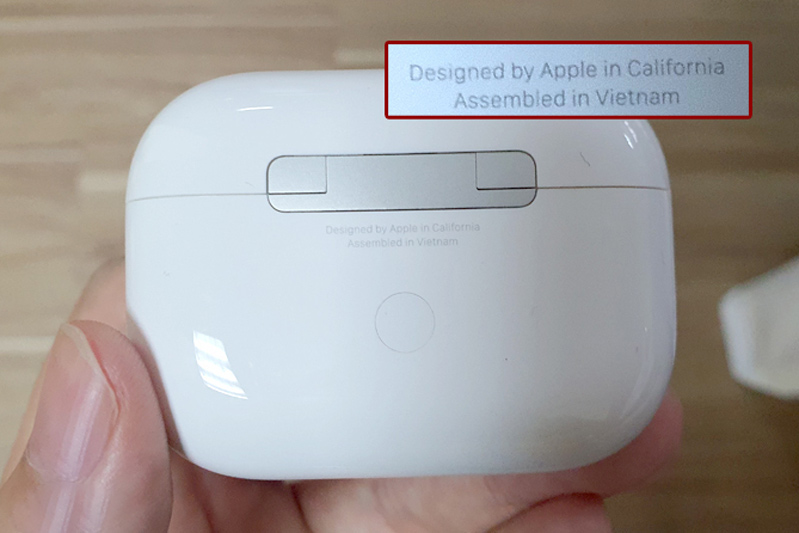 sản phẩm apple hình 2 tai nghe airpods pro