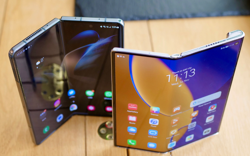 So sánh Samsung Galaxy Z Fold4 và Huawei Mate XS 2 về thiết kế 