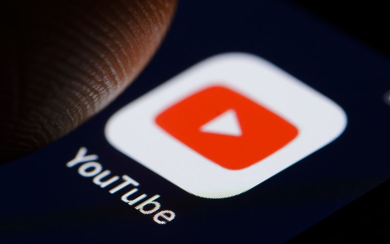 tải video youtube về iPhone Camera Roll