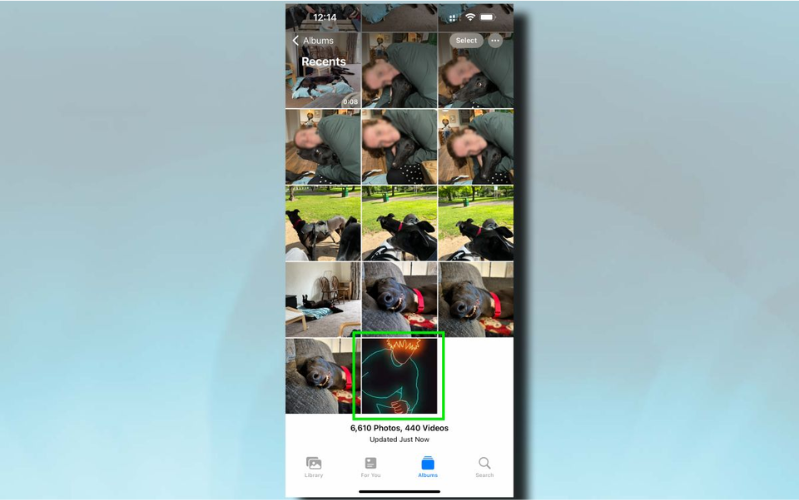 Mẹo dùng video TikTok đặt thành màn hình khoá trên iPhone Chọn video đã tải về