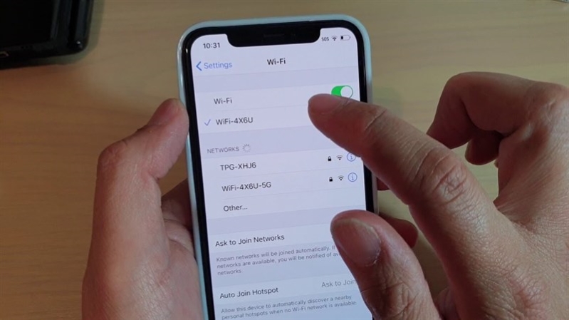 Thử dùng điện thoại khác vào wifi xem khắc phục được không