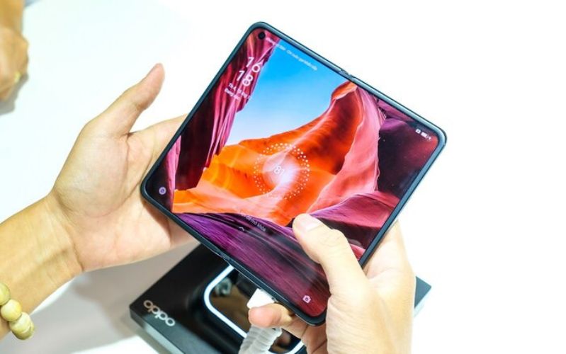 Hệ điều hành ColorOS độc quyền