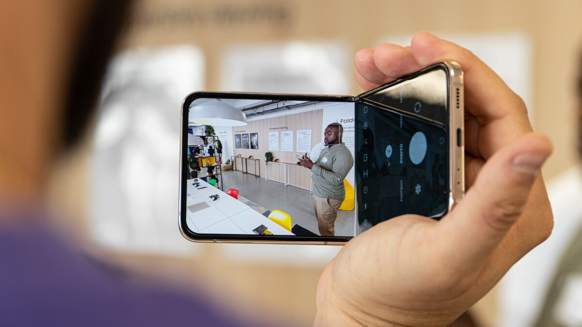 Samsung Galaxy Z Flip5  hé lộ thiết kế độc đáo với 2 camera kép