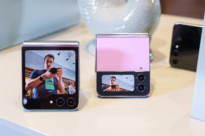 Samsung Galaxy Z Flip5 vs Samsung Galaxy Z Flip4: Đâu là sản phẩm phù hợp với bạn?