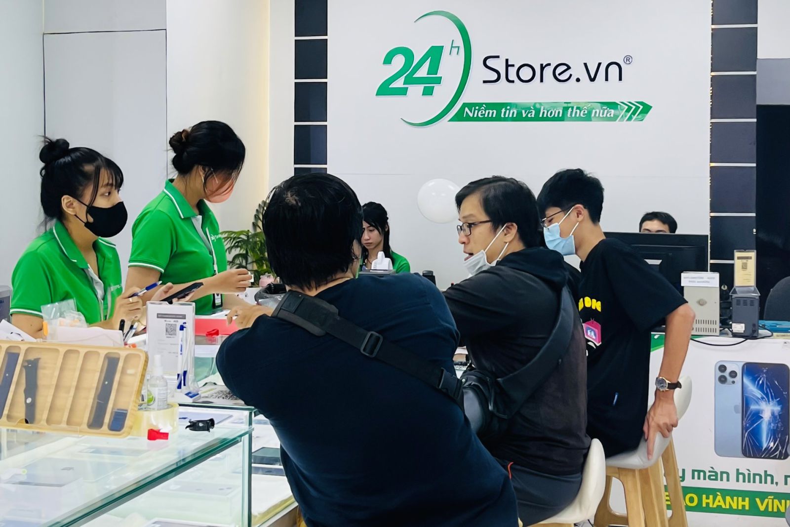 Mua iPhone 15 Plus tại 24hStore