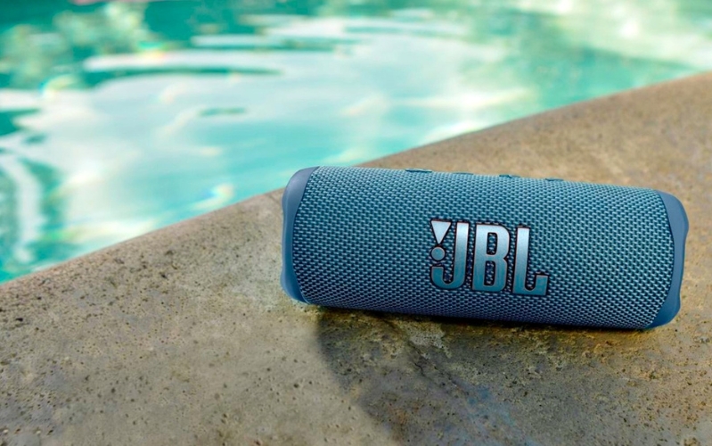 JBL Flip 6 có chỉ số chống bụi và nước cao