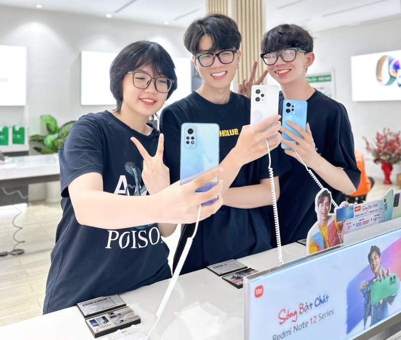 Đến 24hStore để trải nghiệm