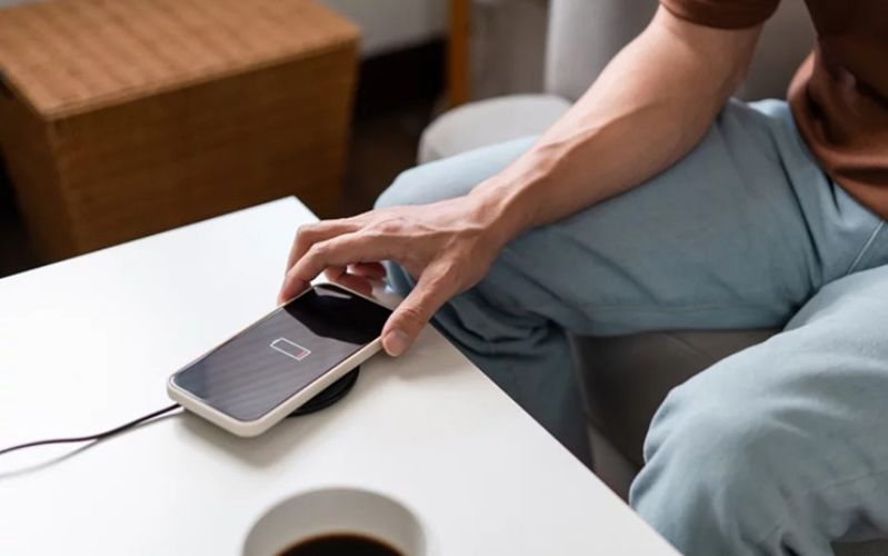 Tất cả các dòng iPhone Pro từ iPhone 13 trở đi đều được trang bị màn hình ProMotion 120 Hz.