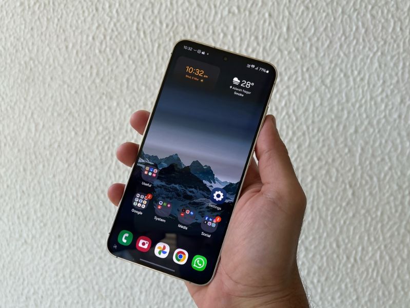 Galaxy S24 có thiết kế sang trọng, hiện đại
