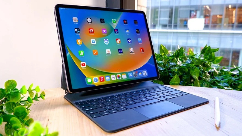 tính năng ẩn danh của iPad Pro M4 vẫn tương thích hoàn hảo với Magic Keyboard phiên bản cũ