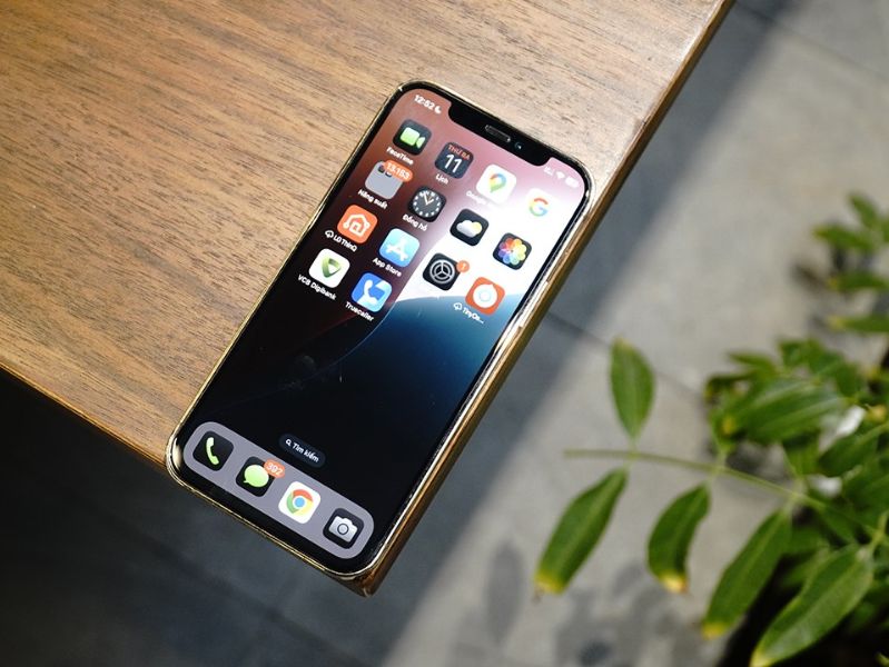 iOS 18 Beta không phải là bản cập nhật chính thức nên sẽ khiến iPhone bị nóng máy