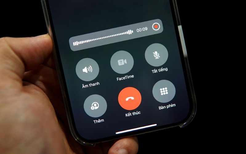 Ghi âm cuộc gọi và tóm tắt nội dung trong iOS 18.1