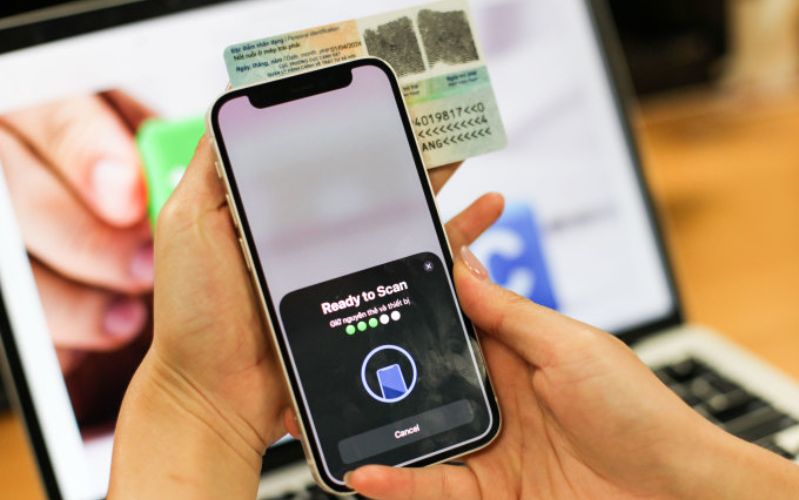 Chuyển khoản trên 10 triệu đồng, ngoài sinh trắc học cần thêm bước xác thực này!