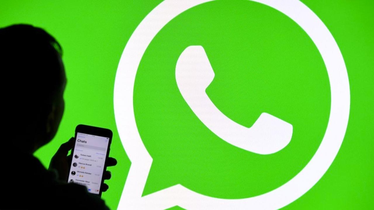 WhatsApp cũng hỗ trợ, nhưng chỉ nhắn tin