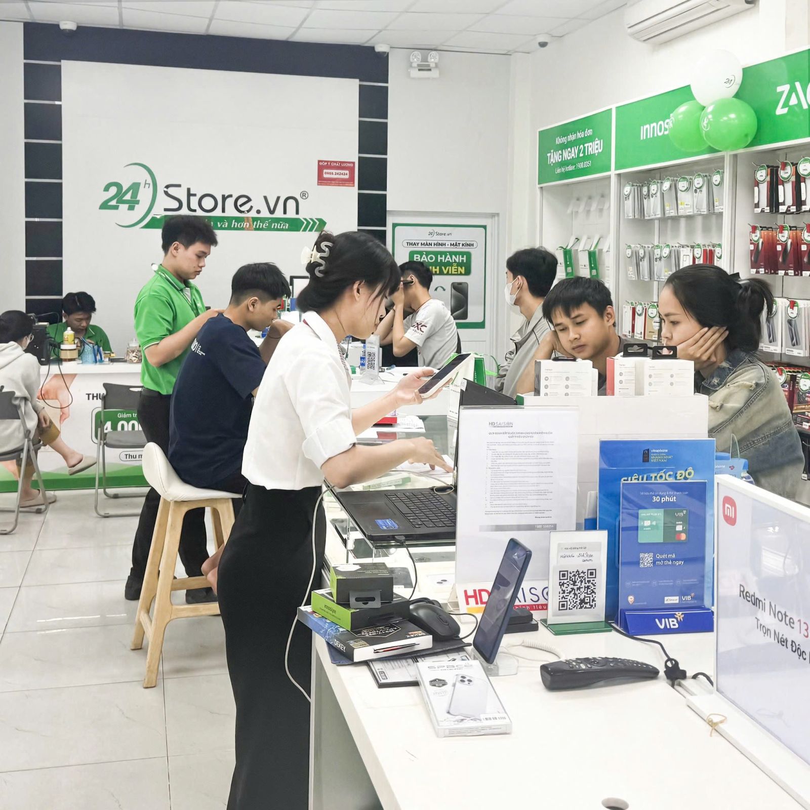 Tại sao bạn nên mua iPad Pro M4 11 inch 2024 Wifi Cellular 2TB tại 24hStore?