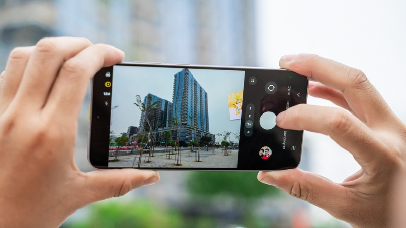 Samsung Galaxy S25 Plus vs. Honor Magic5 Pro: Đọ sức hiệu năng lẫn công nghệ AI 5 Samsung Galaxy S25 Plus vs. Honor Magic5 Pro: Đọ sức hiệu năng lẫn công nghệ AI 5