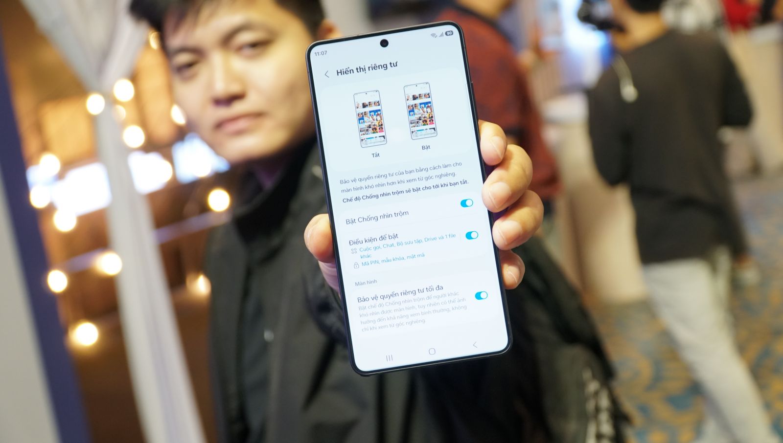 Cách bật chống nhìn trộm trên Galaxy S26 Ultra