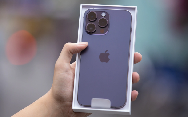 Kích hoạt máy sớm trên iPhone 14 