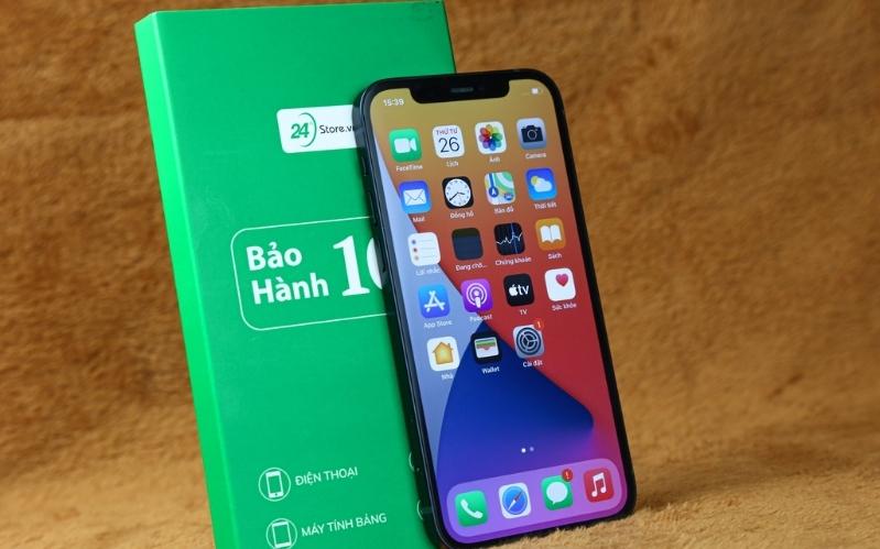 so sánh iPhone XR và iPhone 12