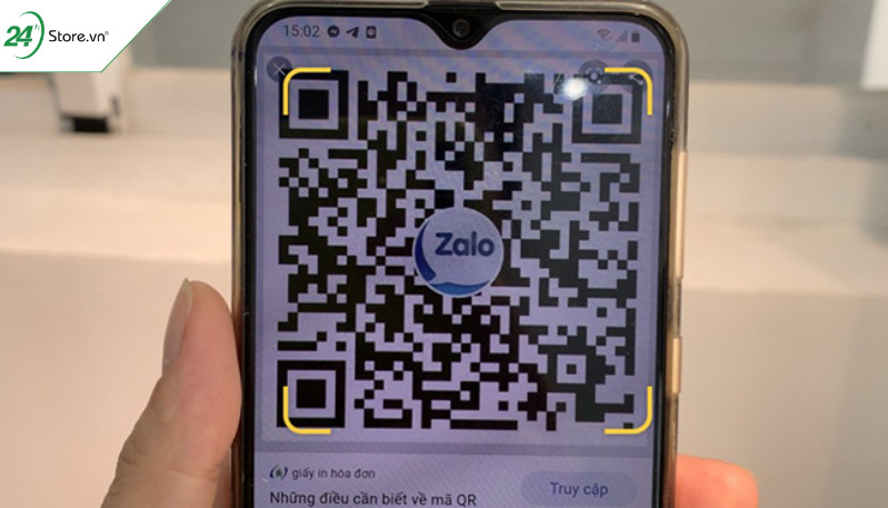 Mở camera lên và quét mã QR