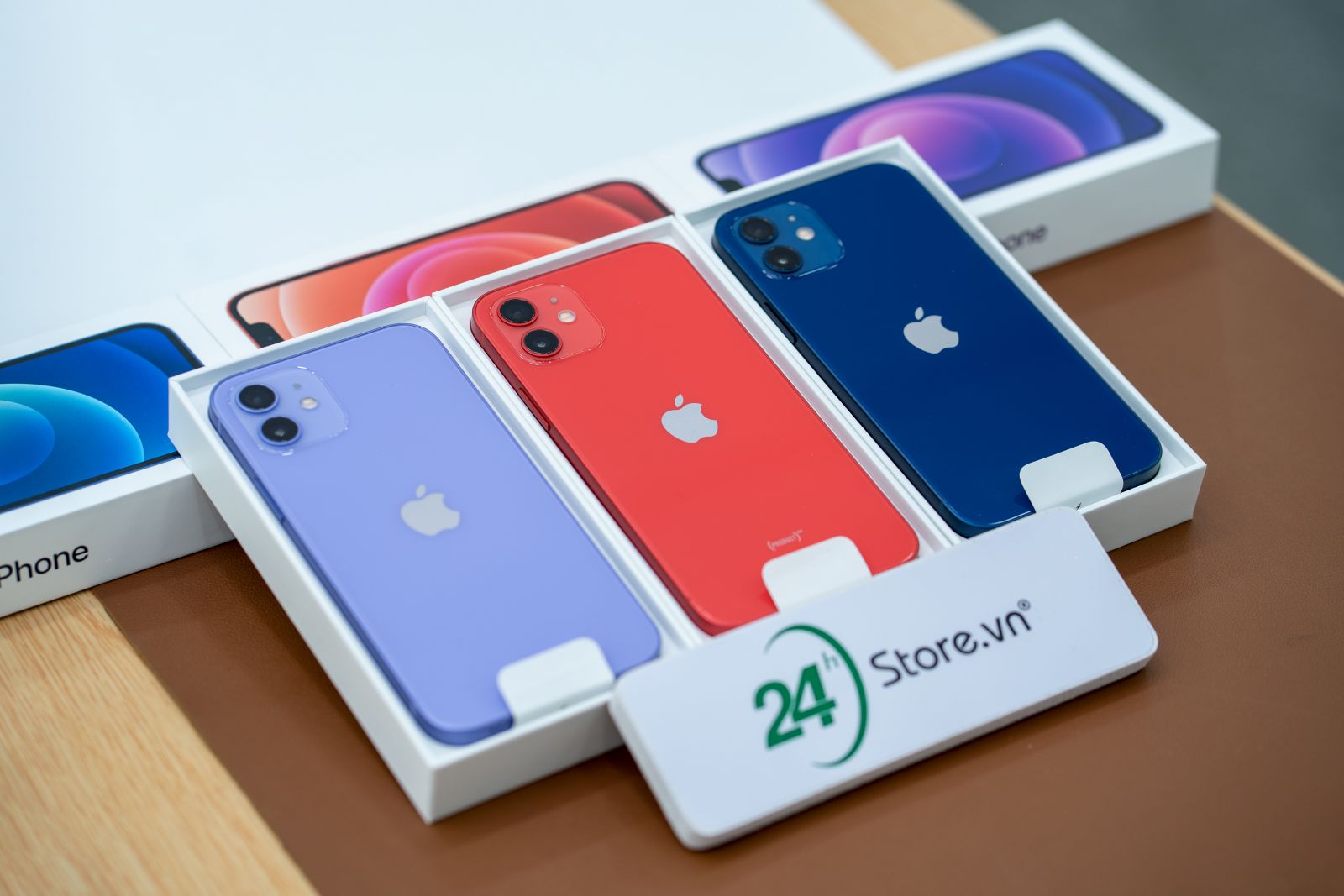 So sánh iPhone 12 và iPhone 13 Mini