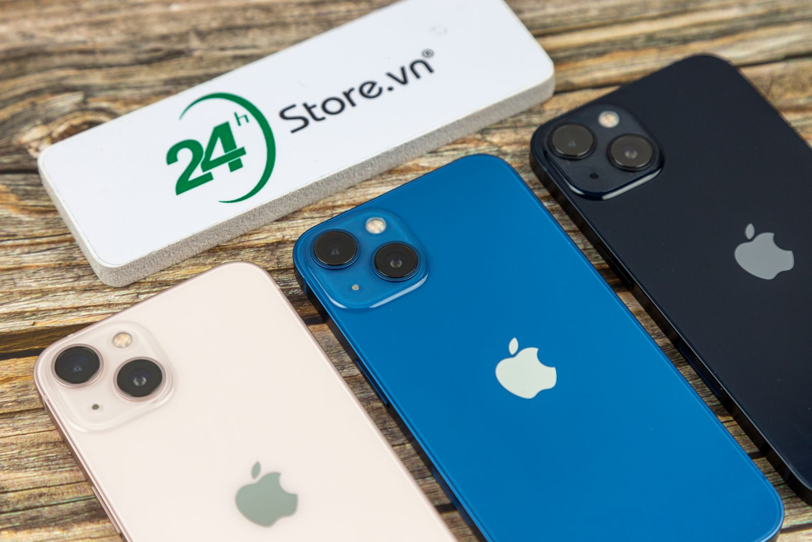So sánh iPhone Xs Max và iPhone 13