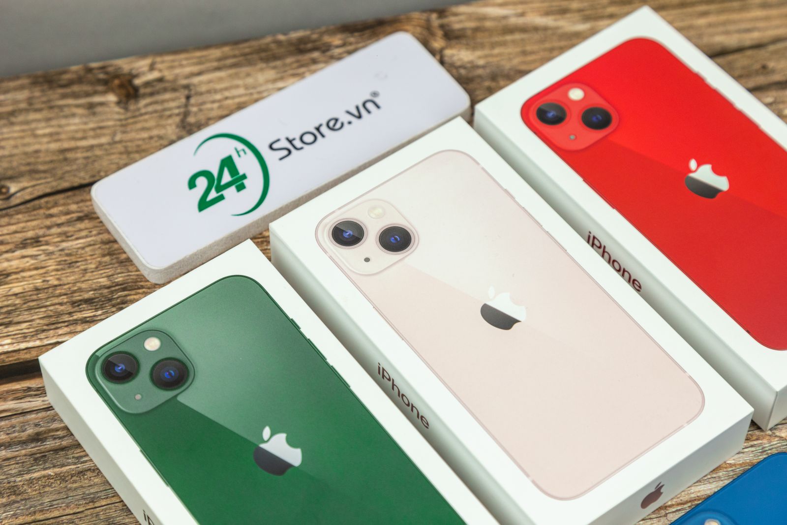 So sánh iPhone Xs Max và iPhone 13