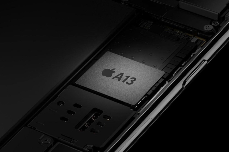 So sánh iPhone 11 Pro Max và iPhone 13
