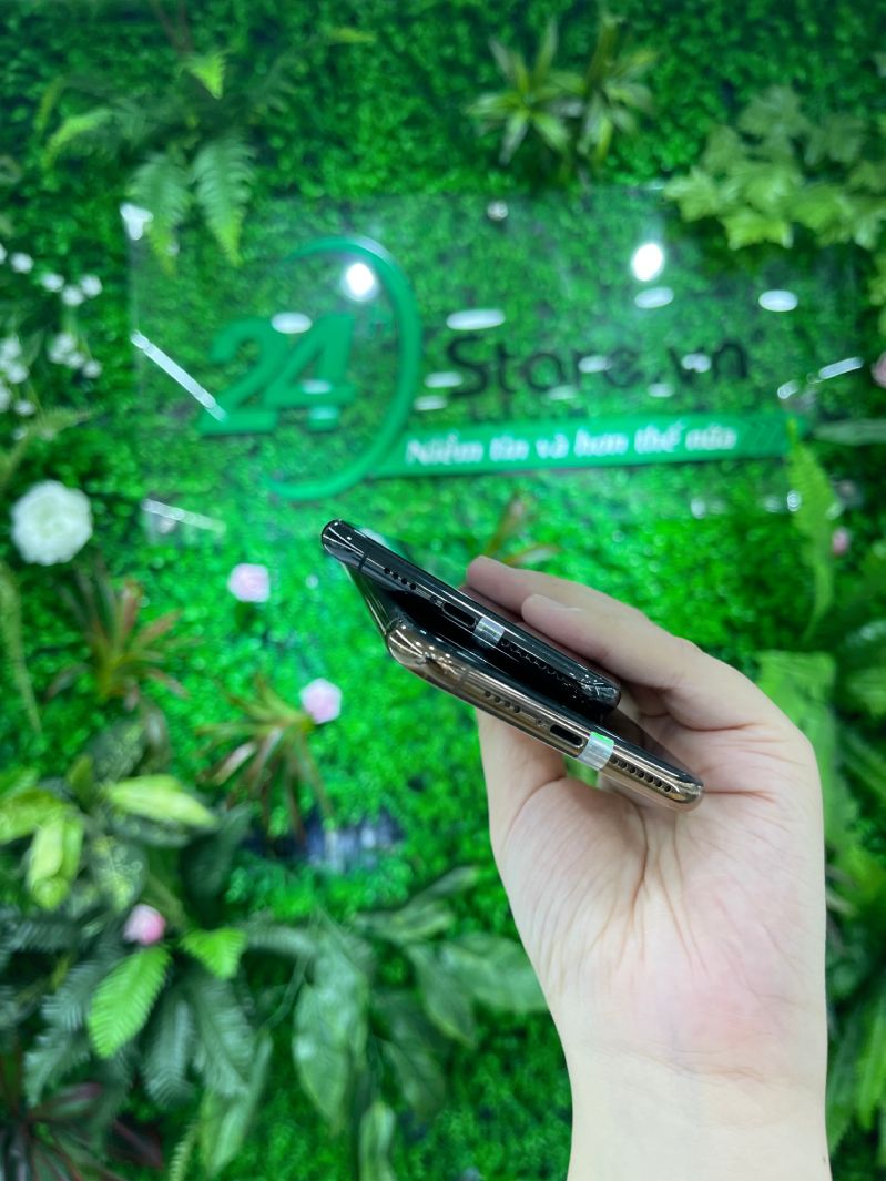 So sánh iPhone 11 Pro Max và iPhone 13