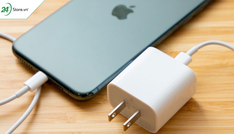So sánh pin iPhone 11 và iPhone 11 Pro Max So sánh pin iPhone 11 và iPhone 11 Pro Max