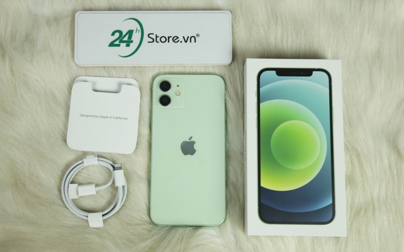 Cân bằng khi so sánh iPhone XS và 12 về dung lượng pin
