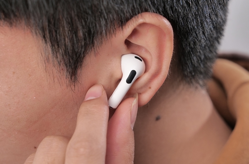 Vệ sinh Apple AirPods 3 Cũ 