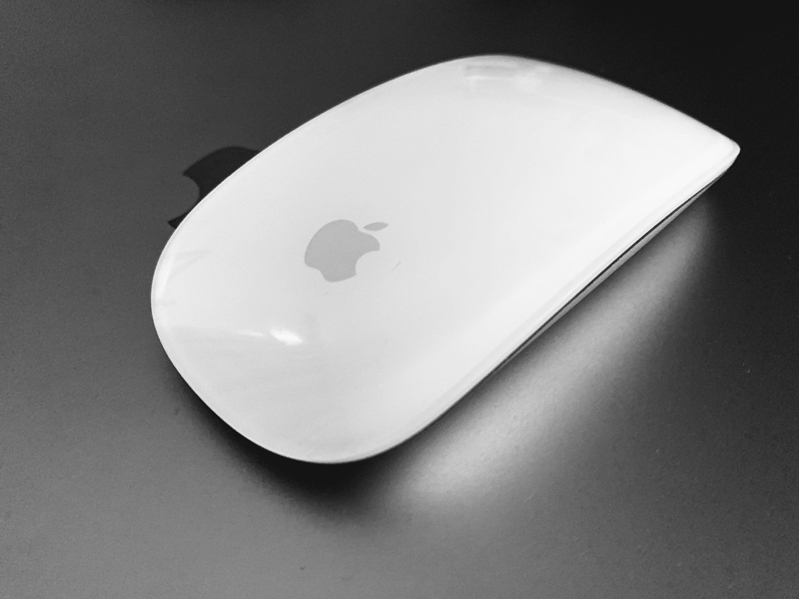 Apple Magic Mouse 2021 tương thích với MacOS nhanh và tiện lợi