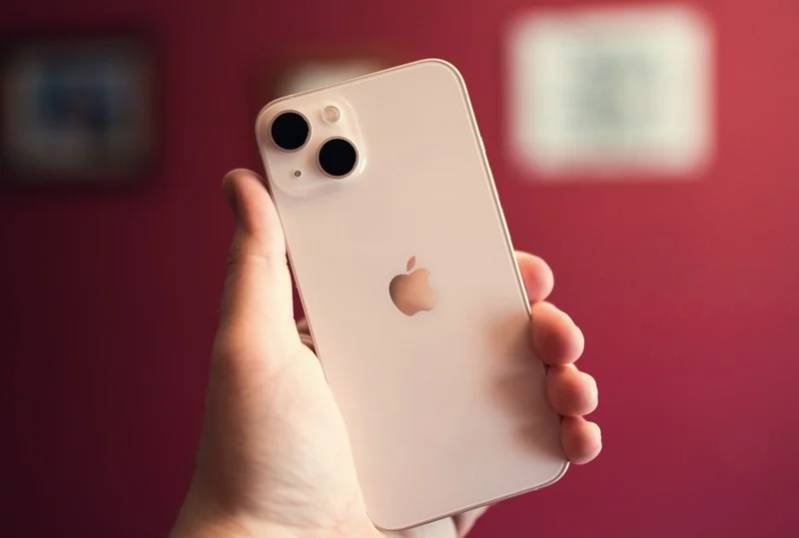 apple-1 triet ly kien nhan cua apple