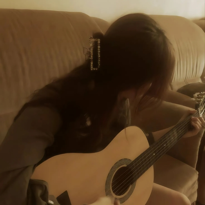 ảnh buồn cho nữ im lặng